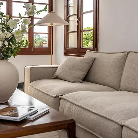 Vila Luxury 3 Bed With Heated Pool - Nueva Andalucia *